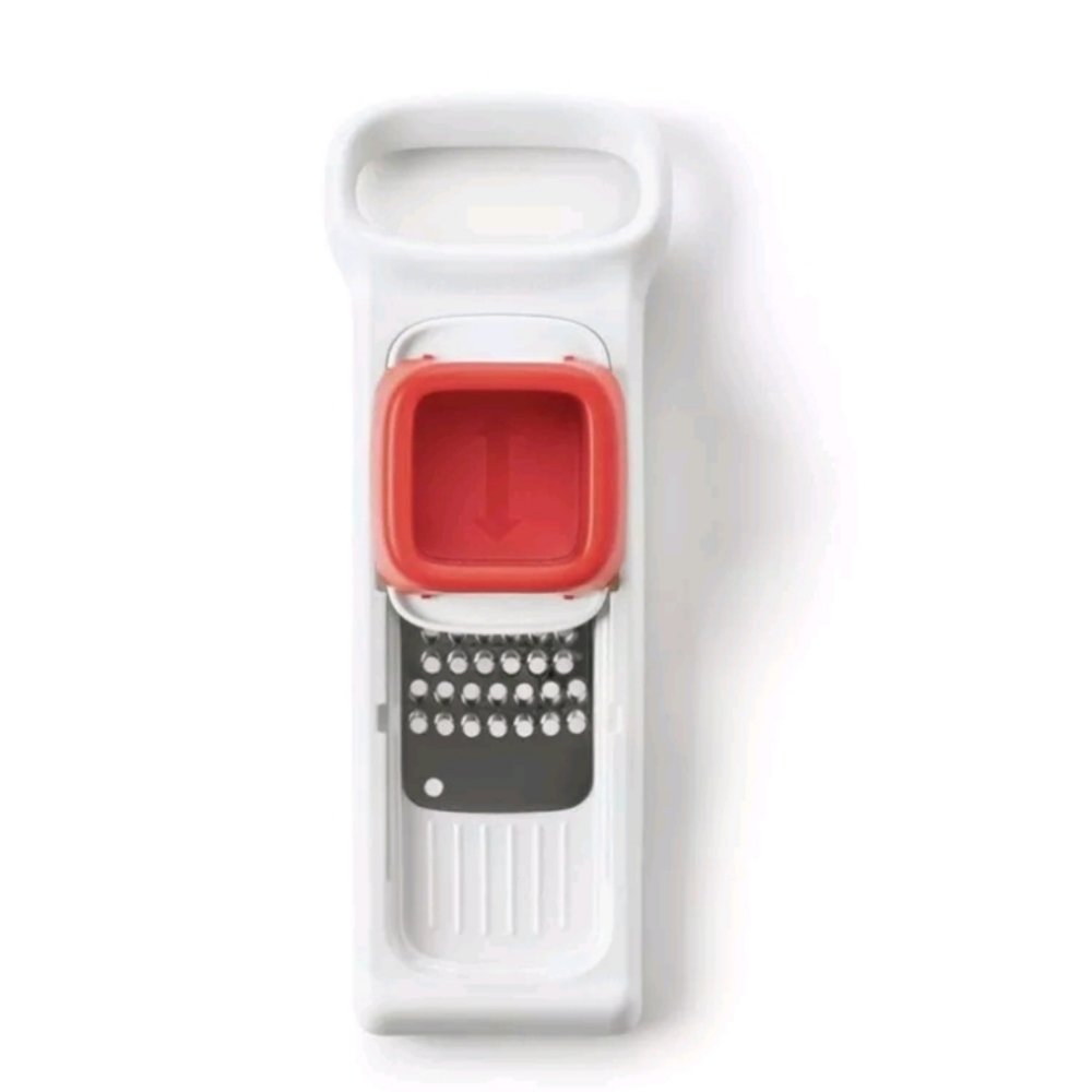 Tupperware  Speedy Mando Grater New in Box
